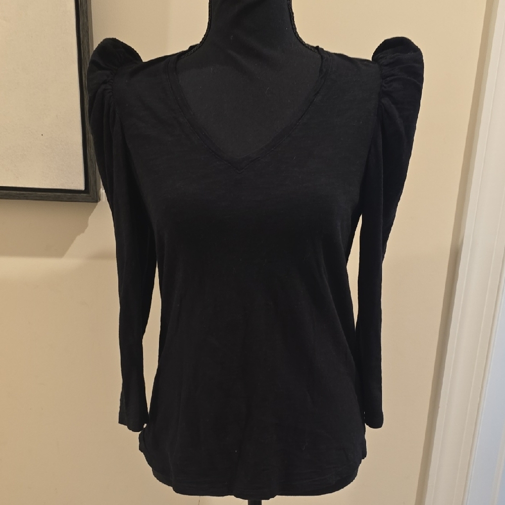 Chico's Black Long Sleeve V-Neck Top